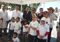 en la jornada 'Reverdece tu Ciudad' en el jardín Hospital Materno Infantil de Xochimilco, con la participación de la Fundación Michou y Mau