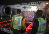 Venustiano Carranza, Ciudad de México, México, 1 de junio de 2020.
Llegada del vuelo AM 9005 proveniente de China con insumos médicos, en el Hangar de Aduanas del AICM.
Foto: Presidencia vuelo 15